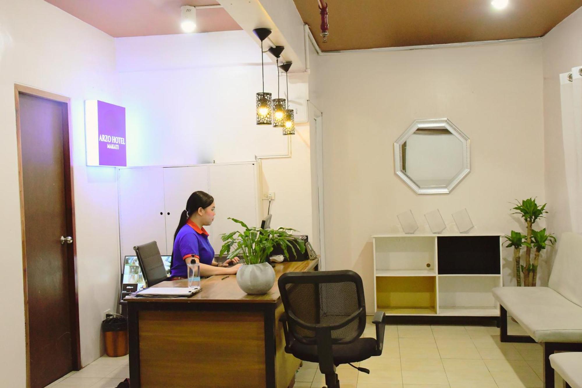 Arzo Hotel Makati Makati City Exterior photo