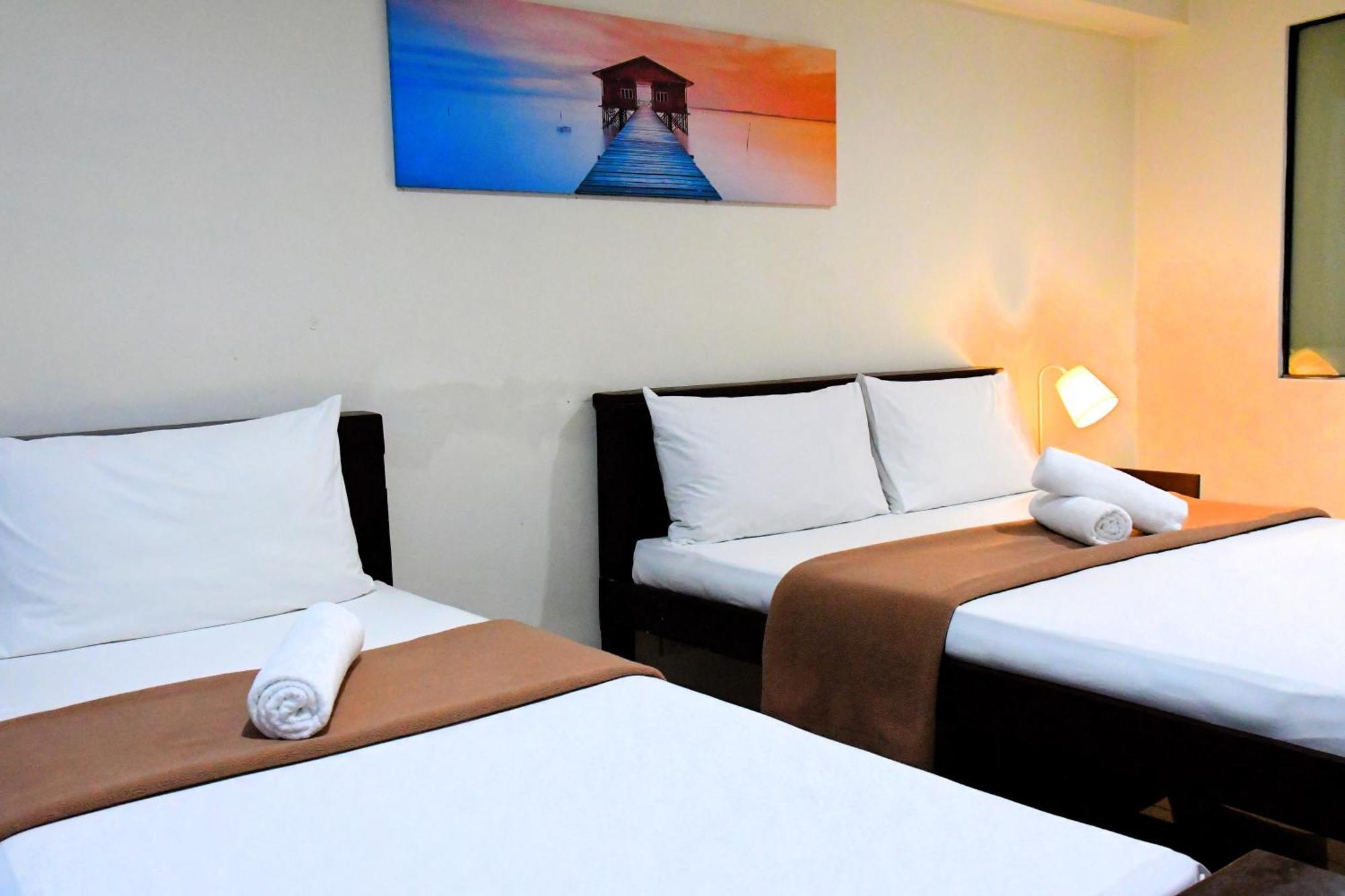 Arzo Hotel Makati Makati City Exterior photo