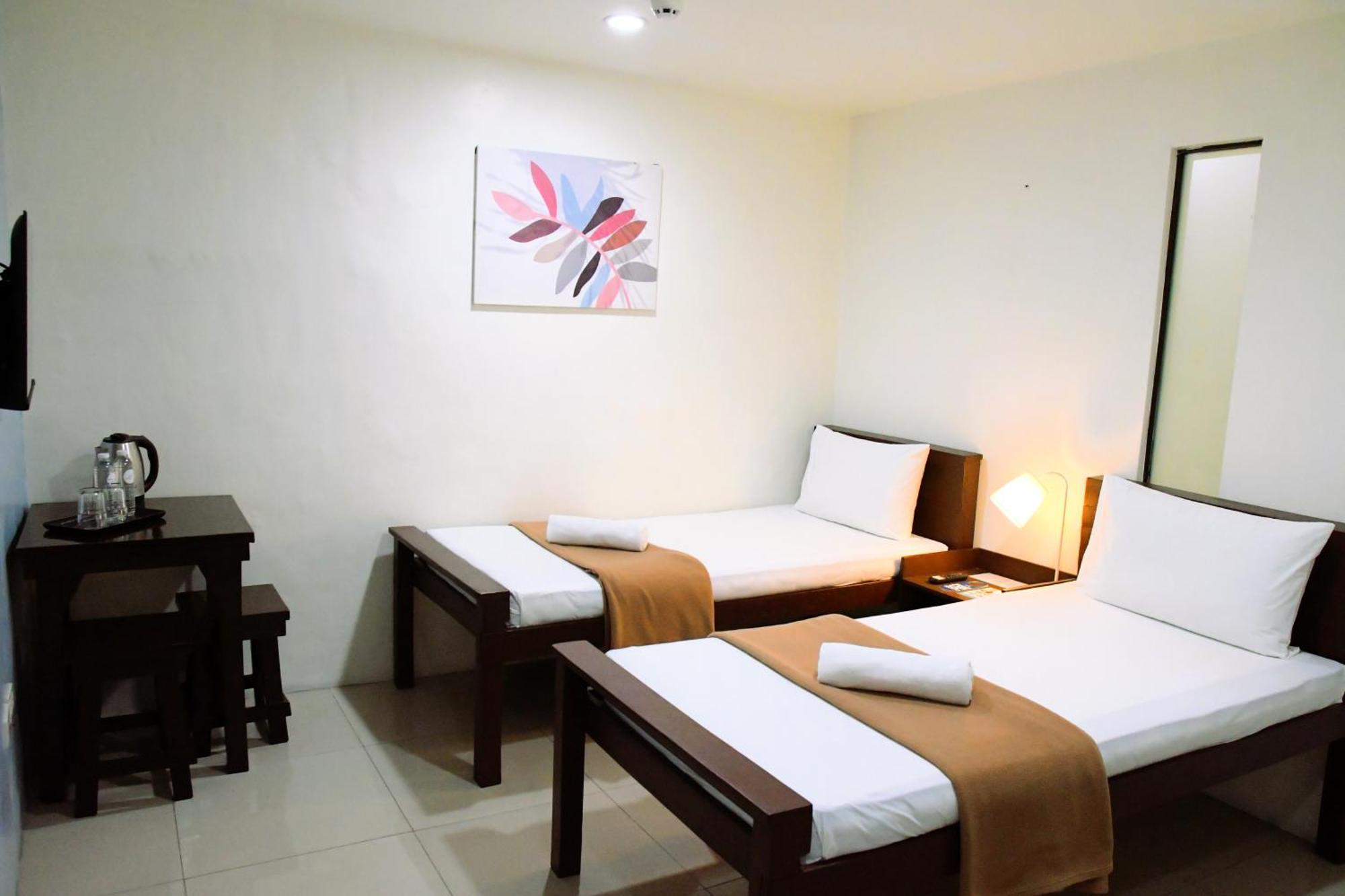 Arzo Hotel Makati Makati City Exterior photo