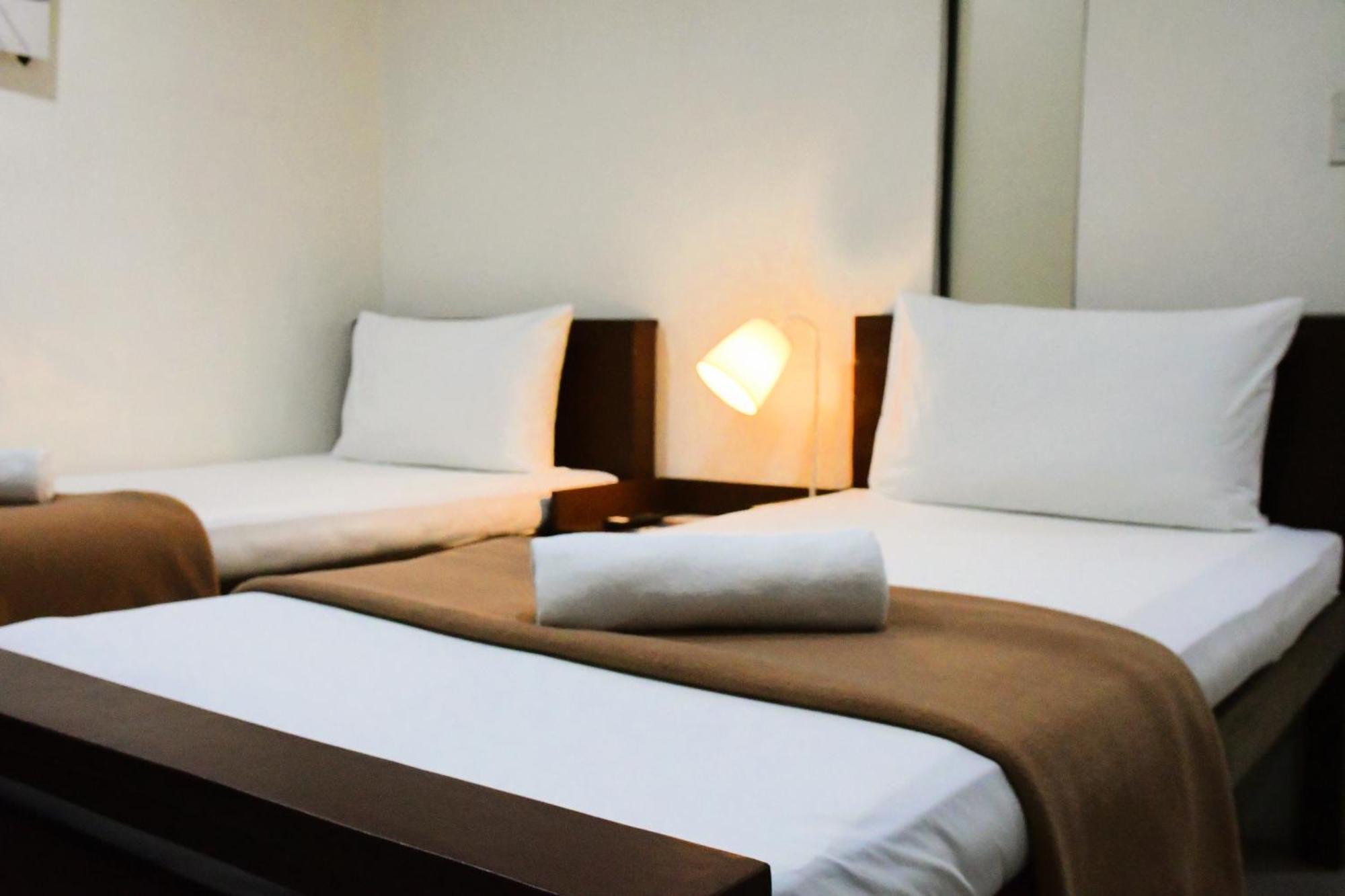 Arzo Hotel Makati Makati City Exterior photo