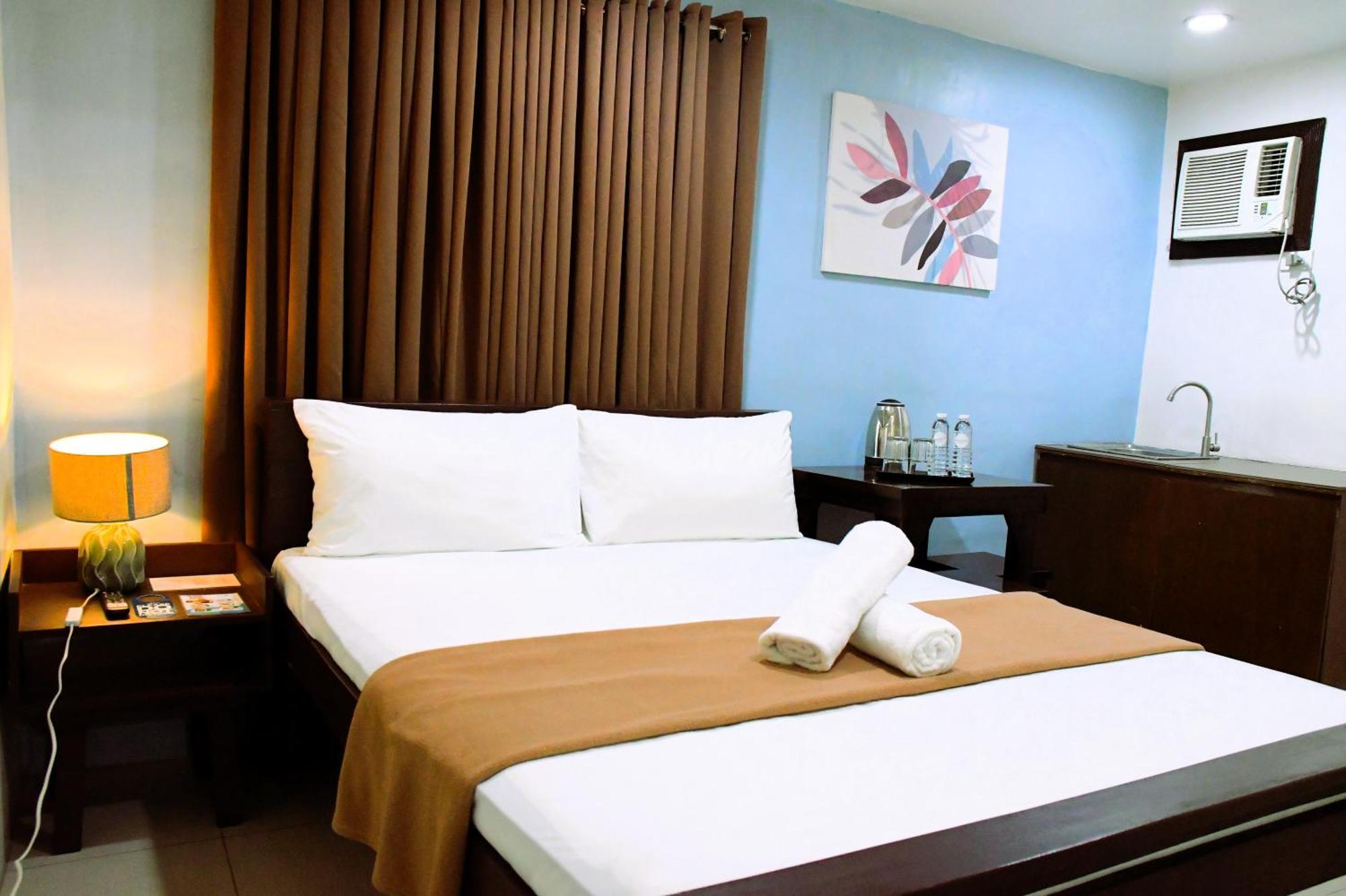 Arzo Hotel Makati Makati City Exterior photo